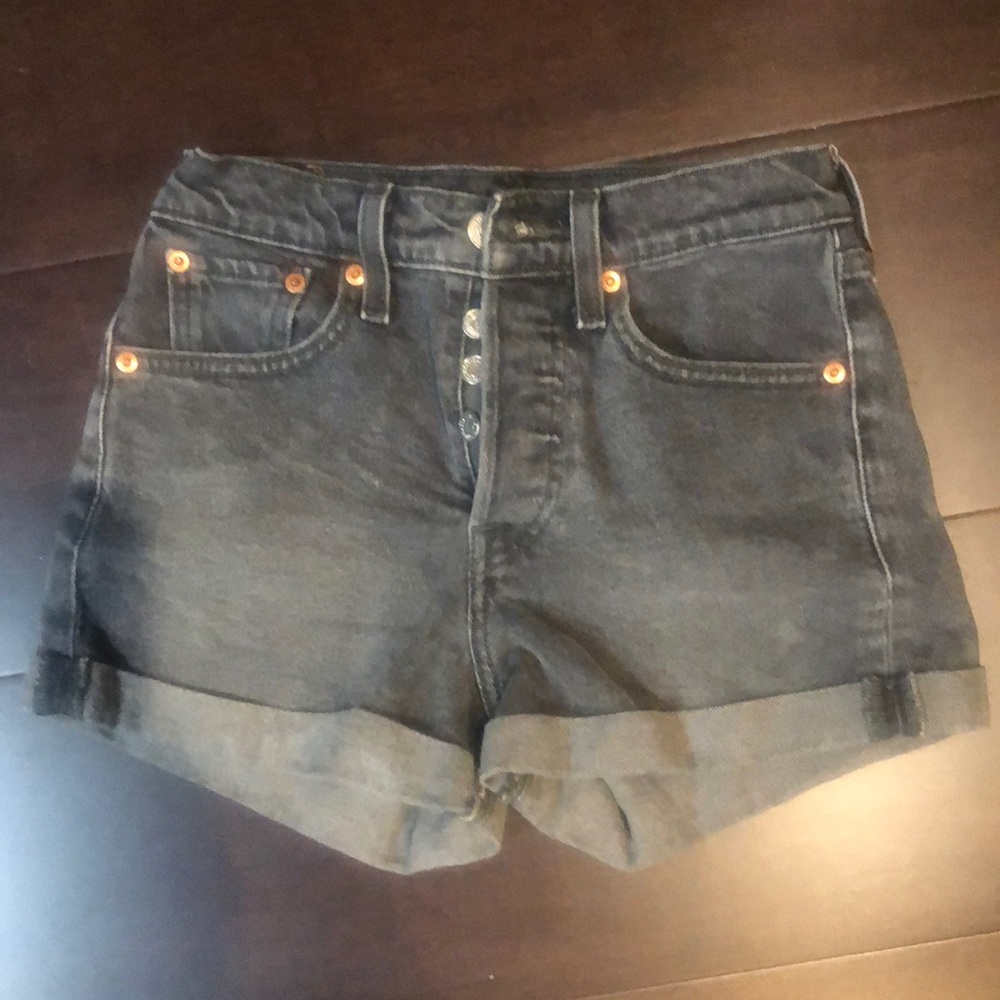 Levi shorts